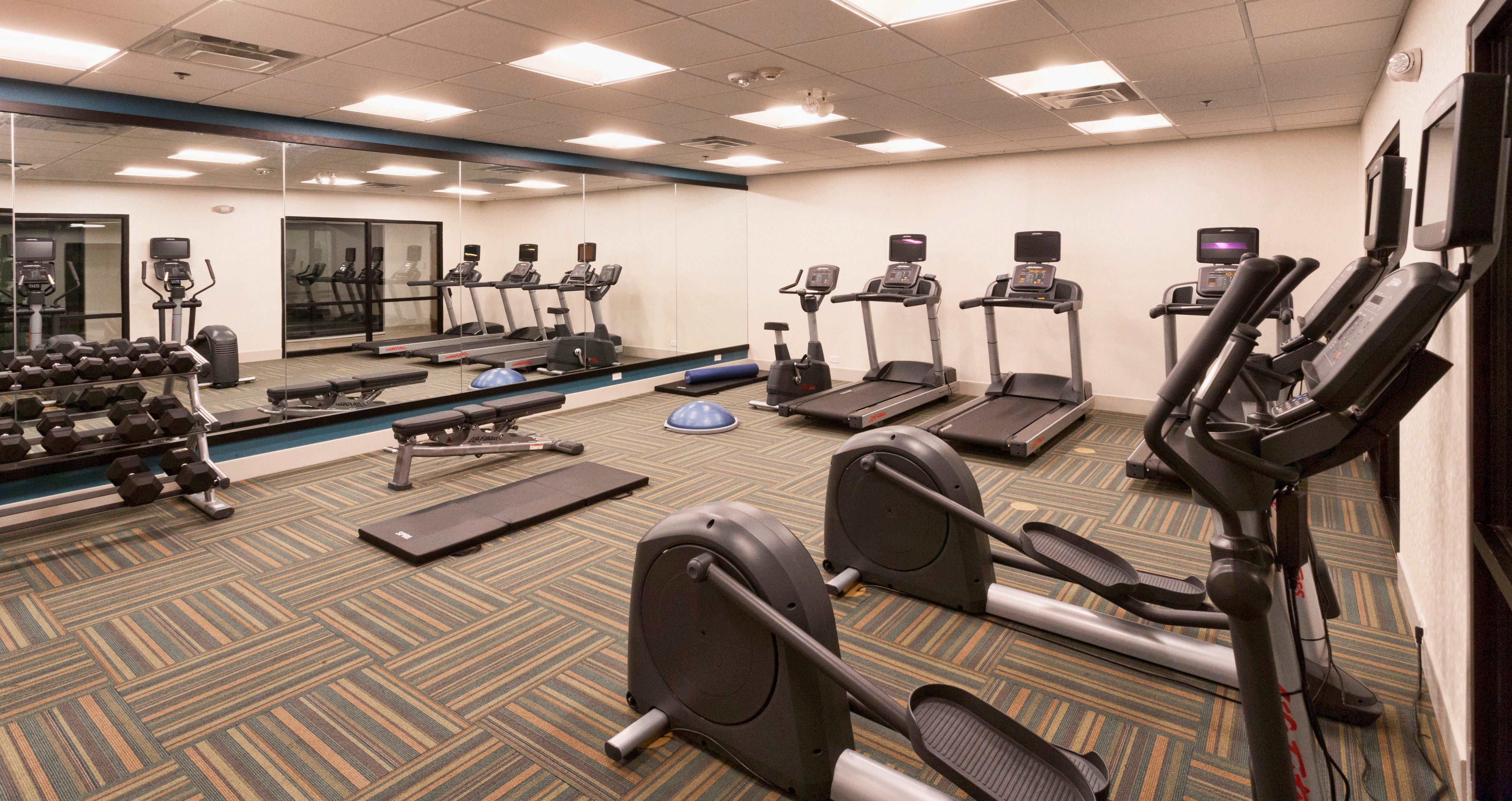 Holiday Inn Express & Suites - Dodge City By Ihg Екстериор снимка